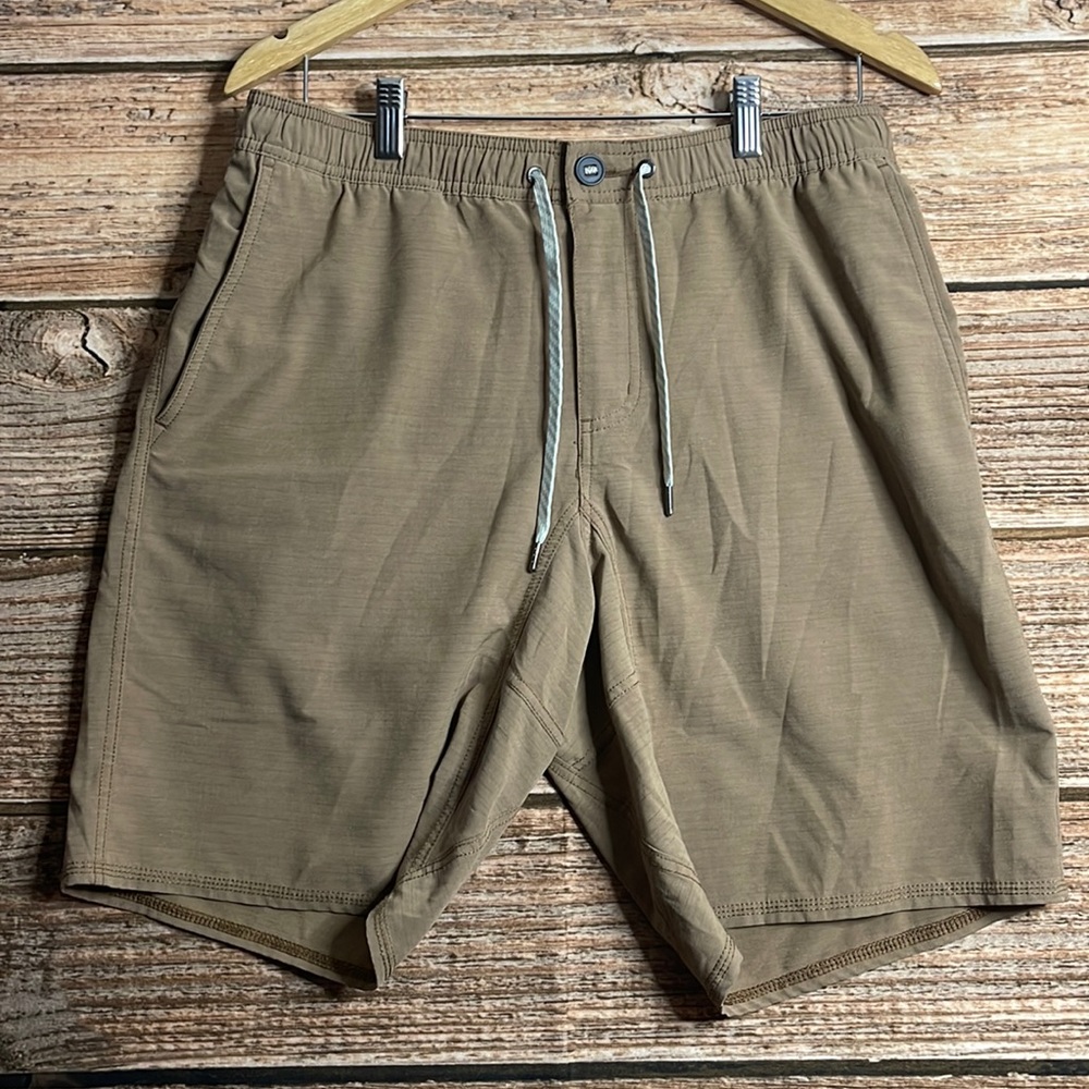 Vuori Shorts Men’s Large Brown